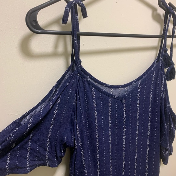 tie strap cold shoulder tribal print top / navy - Picture 3 of 5